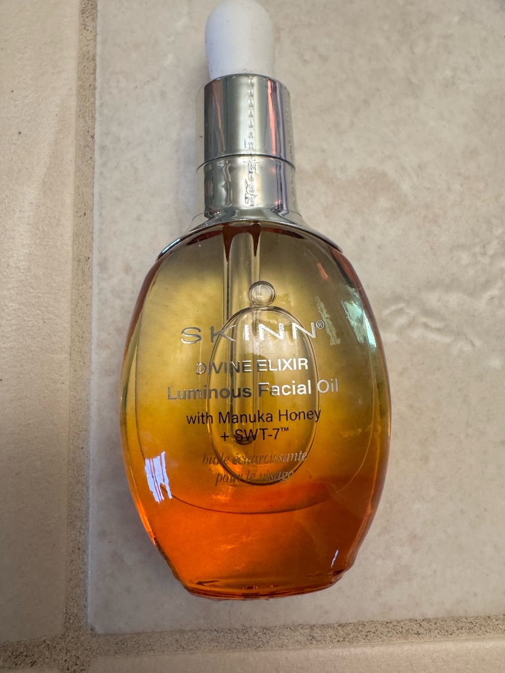 New Skinn Divine Elixer Luminous Facial Oil With Manuka Honey 0.5 oz